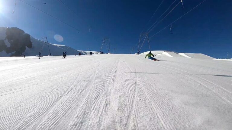 WARREN SMITH SUMMER SKI COURSES CARVING PIC