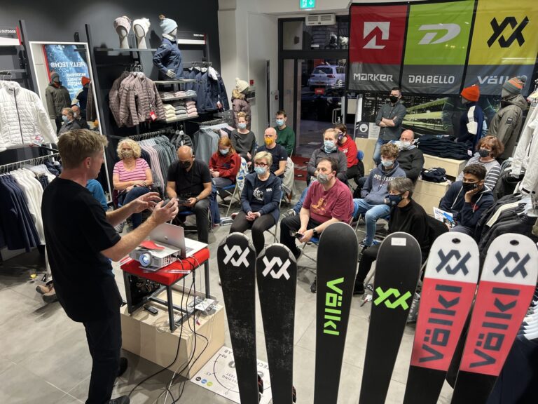 SKI TECHNIQUE LAB HELLY HANSEN STORE